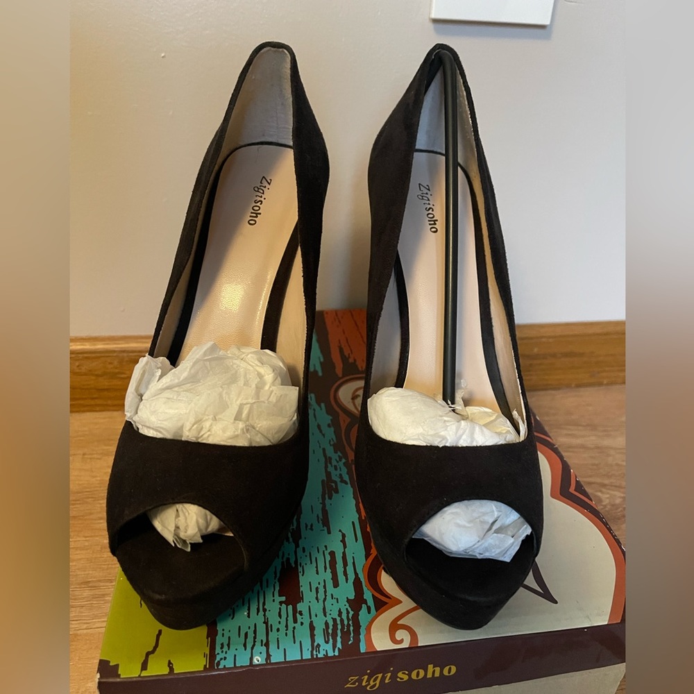 Zigi soho suede heels